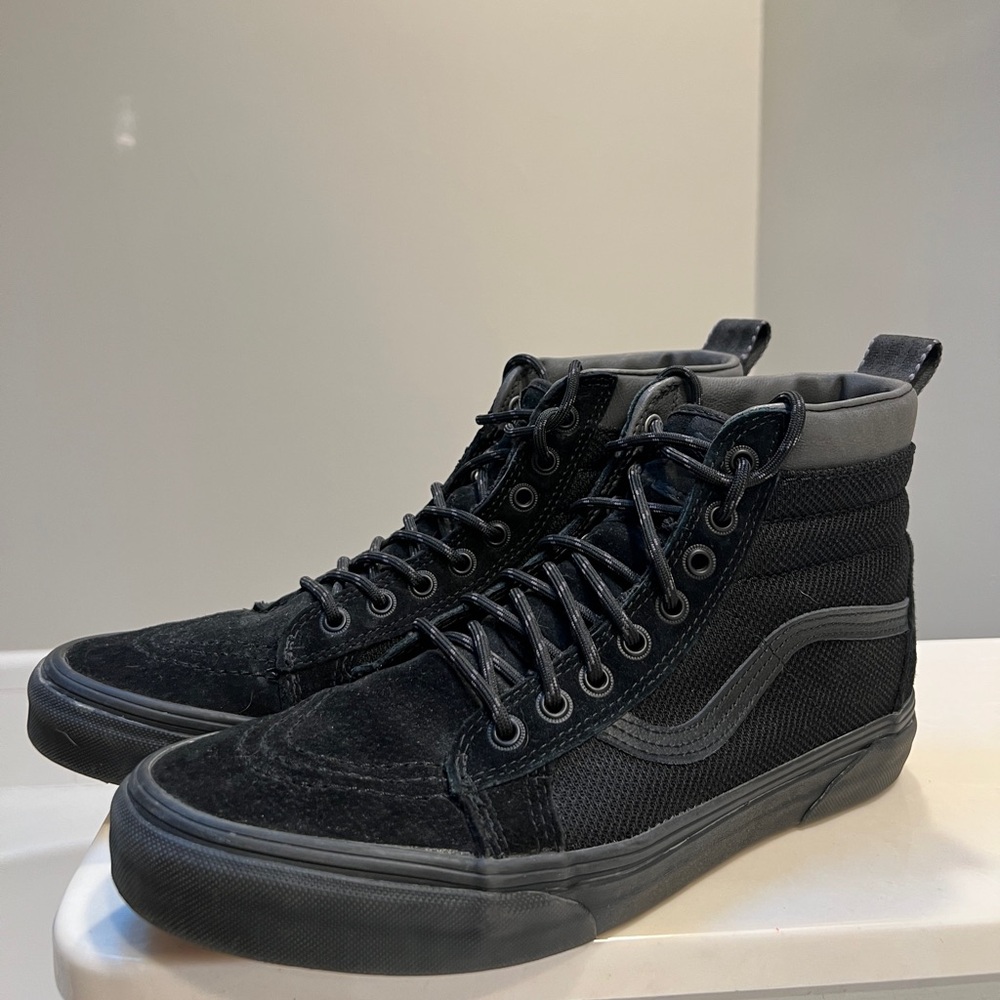Vans Black High-Top Sneakers Suede Canvas